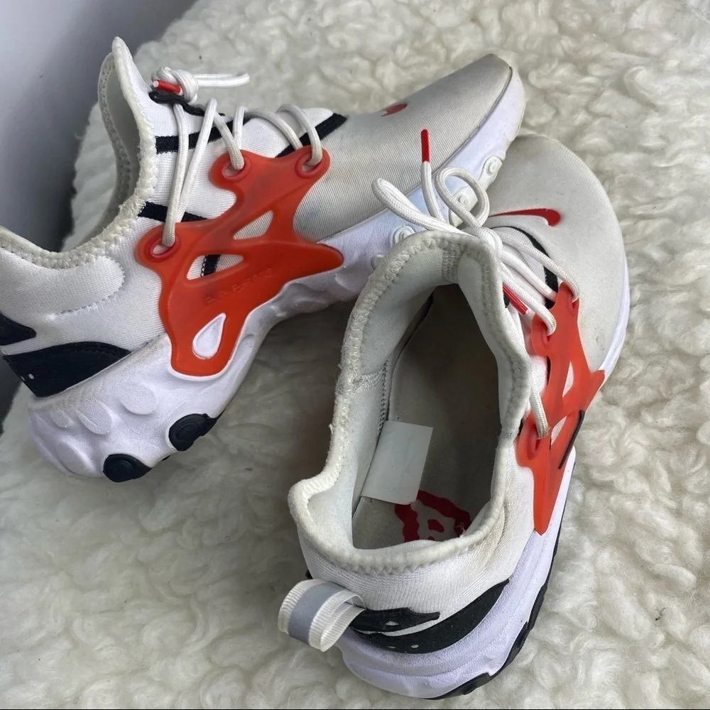 Nike Presto React White University Red Men's Size 8 CU4898-100 - Picture 2 of 9